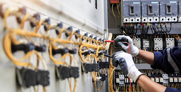 Professional Electrician technician working in Cooper City, FL